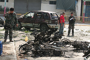 Philippines Troops Hunt Abu Sayyaf Militants After Terrorist Bombings ...