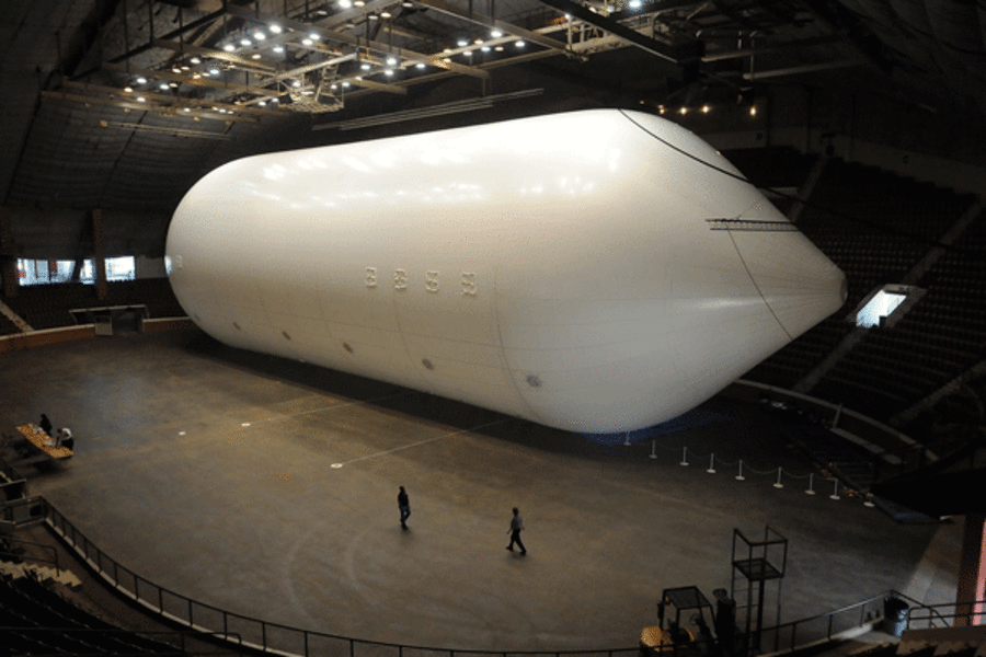 How the world's largest inflatable aircraft hangar was built