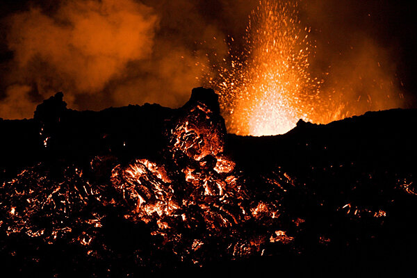 Iceland volcano ash cloud: When will Eyjafjallajökull eruption stop ...