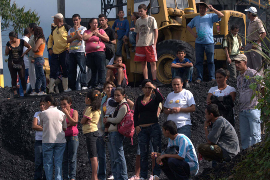 Colombia Coal Mine Blast Kills 16 Traps Dozens