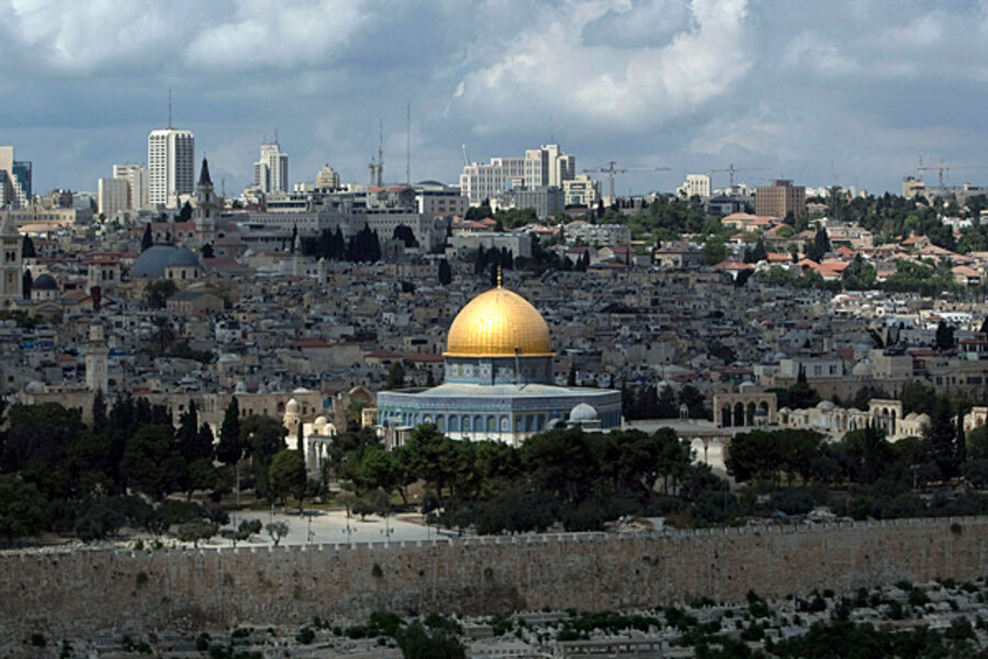 Temple Mount riot shows tough balancing act for Mahmoud Abbas ...