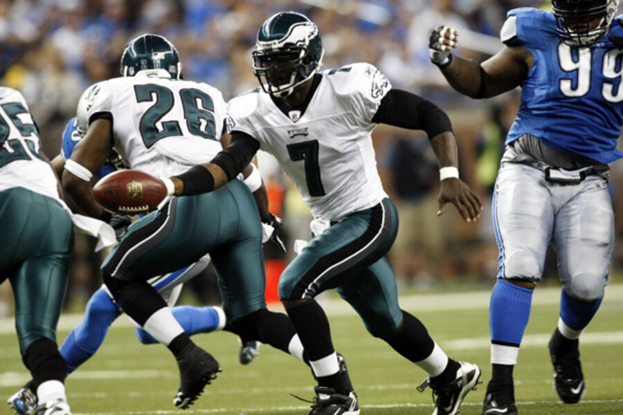 Michael Vick, Peyton Manning both outplay Dallas Cowboys on Sunday ...