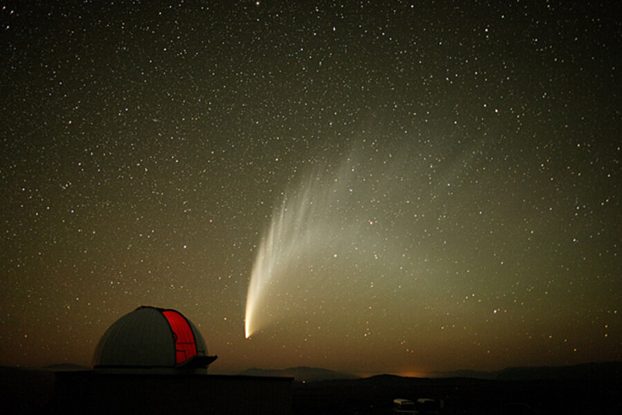 How a comet can cause a meteor shower 