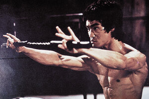 bruce lee enter the dragon nunchucks