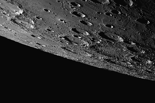 NASA milestone: MESSENGER spacecraft enters orbit around Mercury ...