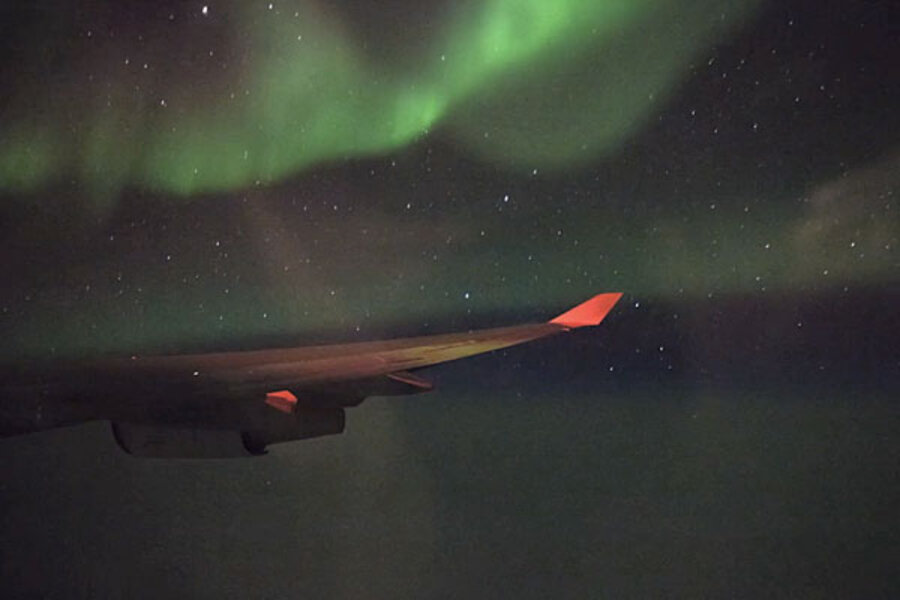 Aurora borealis Air France passenger, awes viewers -