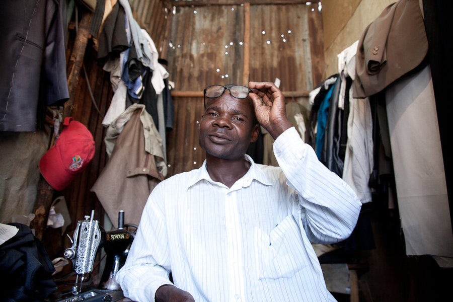 Small business owners in a Nairobi slum display Kenyan resilience ...