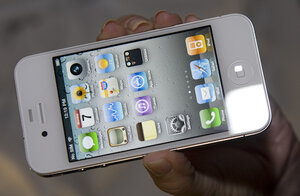 White iPhone 4 arrives. What took so long? - CSMonitor.com