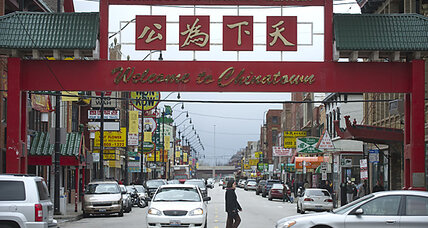 Who lives in better neighborhood: rich blacks or working-class whites?