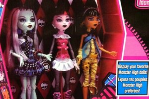 monster high dolls 2010